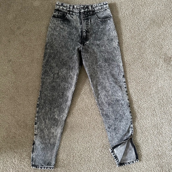 Georges Marciano for Guess Black/Grey Acid-Washed Denim Jacket and Jean Set - Picture 8 of 11